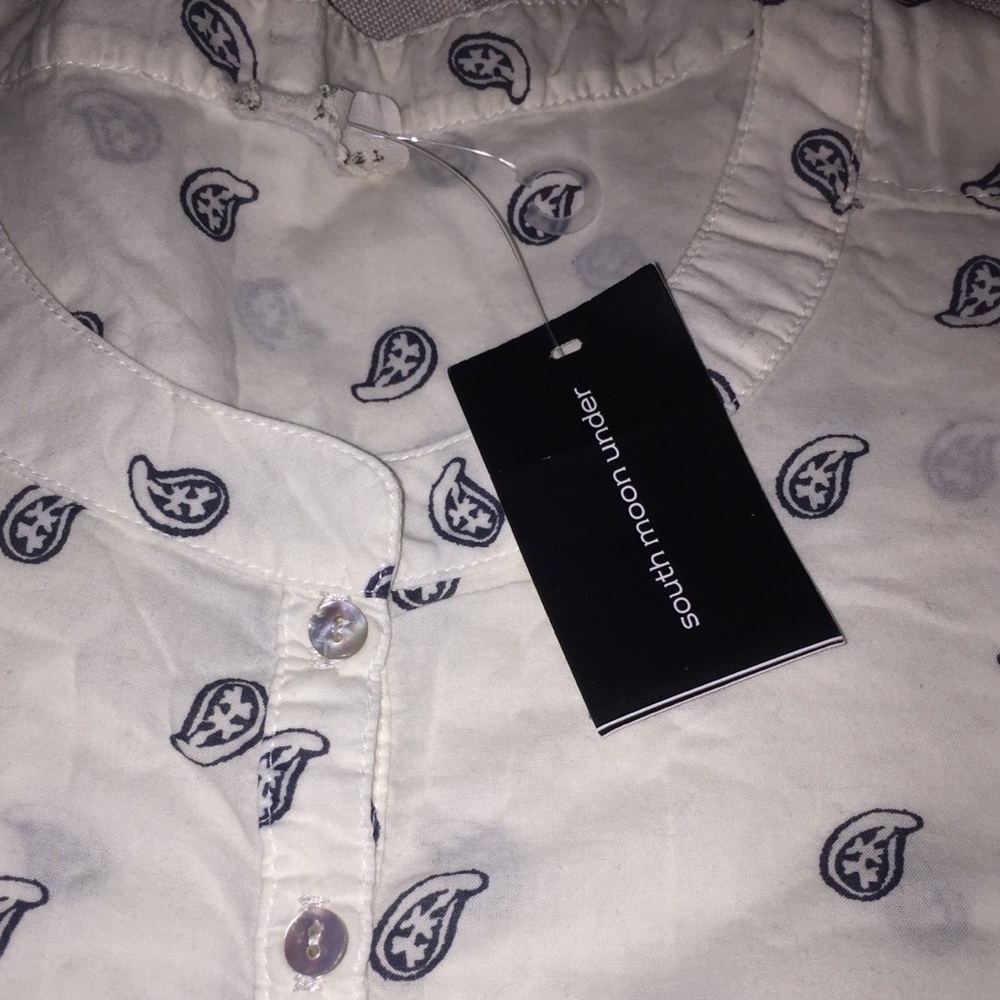 🌙Unisex Button Up by South Moon Under 🌙